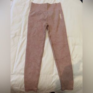 Gym shark leggings